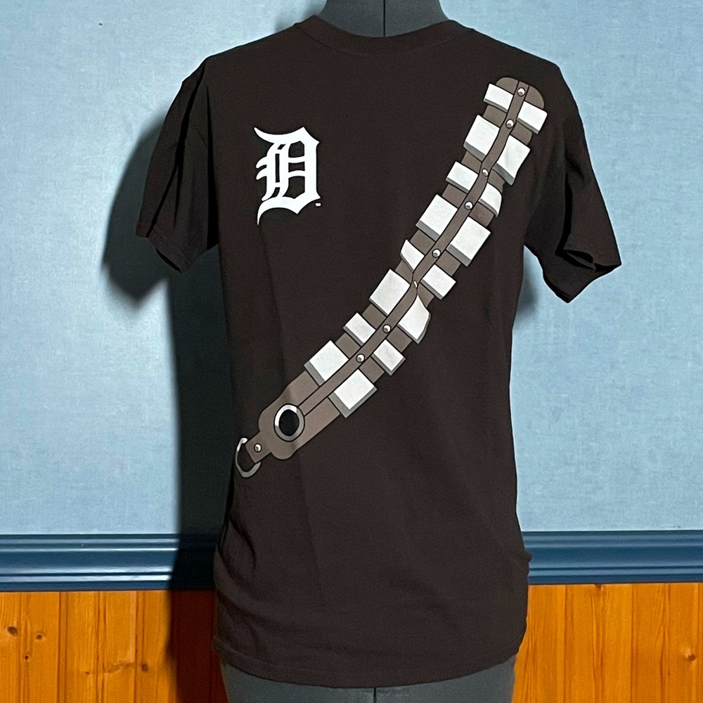 🔥3 for $15 Sale- Detroit tigers Chewbacca shirt